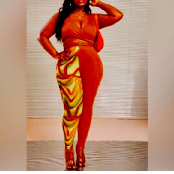 Buckled Crop Tank Top & Marble Print Leggings Multi - Picture 1 of 1